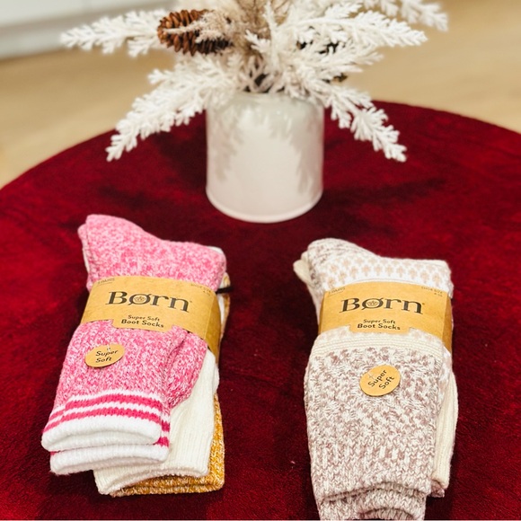 Born Accessories - ❄️BORN 6 Pair Super-soft Boot Socks, Size 4-10, Multicolor Print & Solid (NWT)